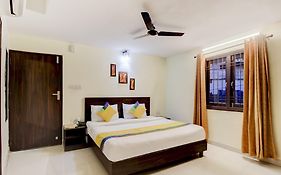 Itsy Hotels Royal Monarch
